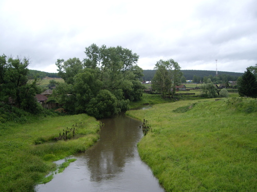 ملف:Река Вьяс.jpg