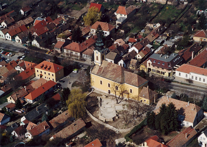 ملف:Budakeszi - Temple.jpg