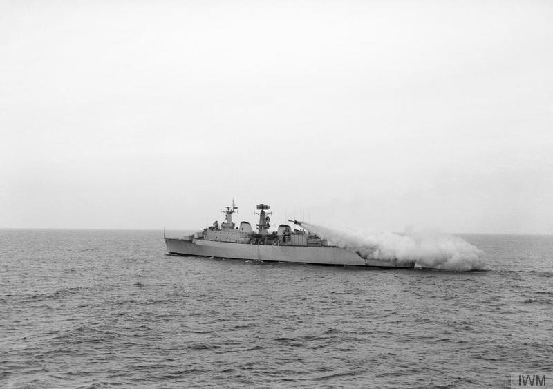 ملف:HMS Devonshire, 1962 (IWM).jpg