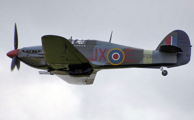 ملف:Hurricane mkiic of the bbmf arp.jpg