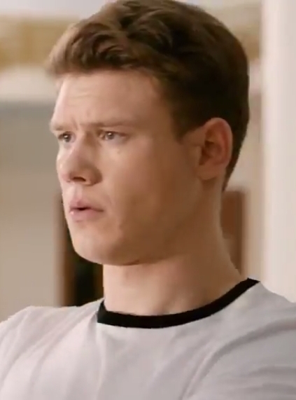 ملف:Victor Khorinyak.jpg