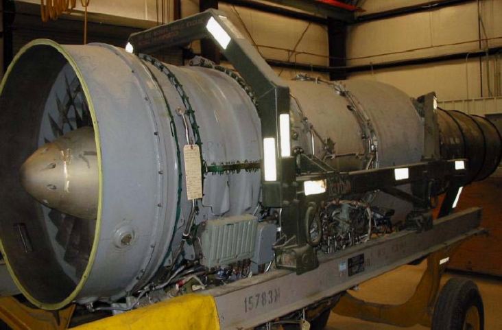 ملف:Allison TF41-A-1B engine.jpg