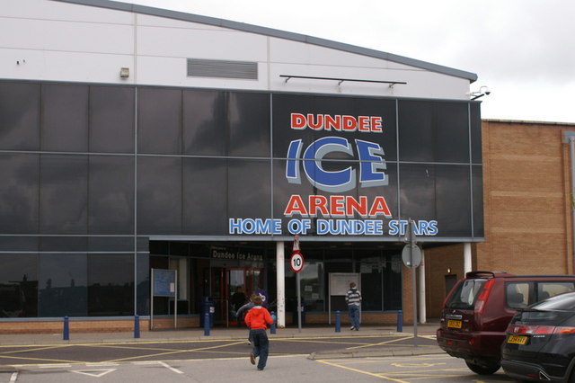 ملف:Dundee Ice Arena - geograph.org.uk - 1296884.jpg