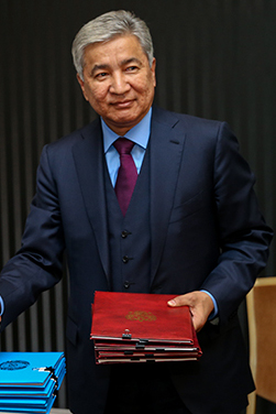 Imangali Tasmagambetov (2015-04-16).jpg