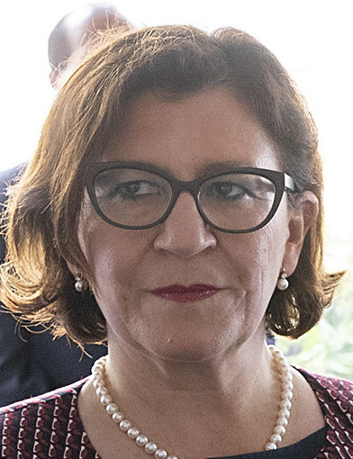 ملف:Elisabetta Trenta 2019 varo Trieste (cropped).jpg
