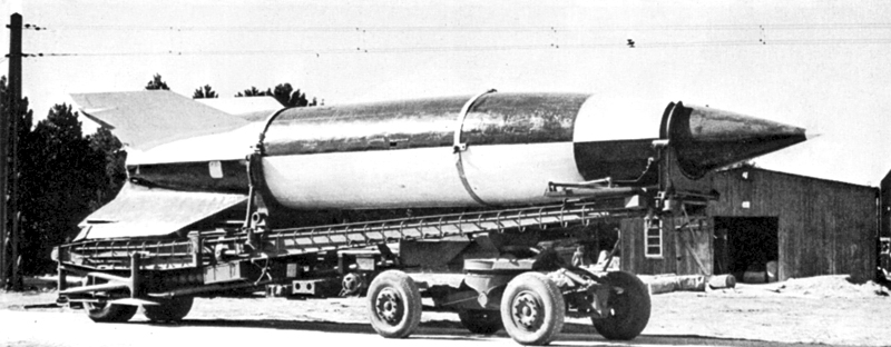 ملف:V-2 Rocket On Meillerwagen.jpg