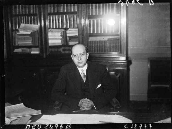 ملف:Deroy, directeur de la Caisse des Dépôts et Consignations.jpeg