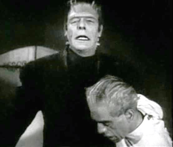 ملف:House of Frankenstein (Strange and Karloff).jpg