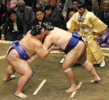 ملف:JapanSumoMatch.jpg