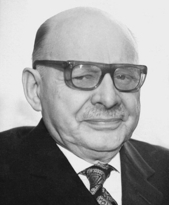 ملف:Prof. Włodzimierz Trzebiatowski (1906-1982).jpg
