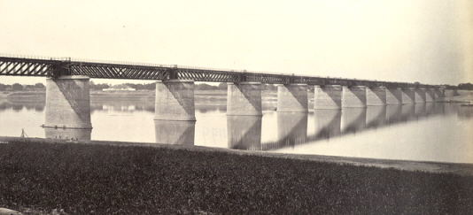 ملف:Allahabad railwaybridge1870.jpg
