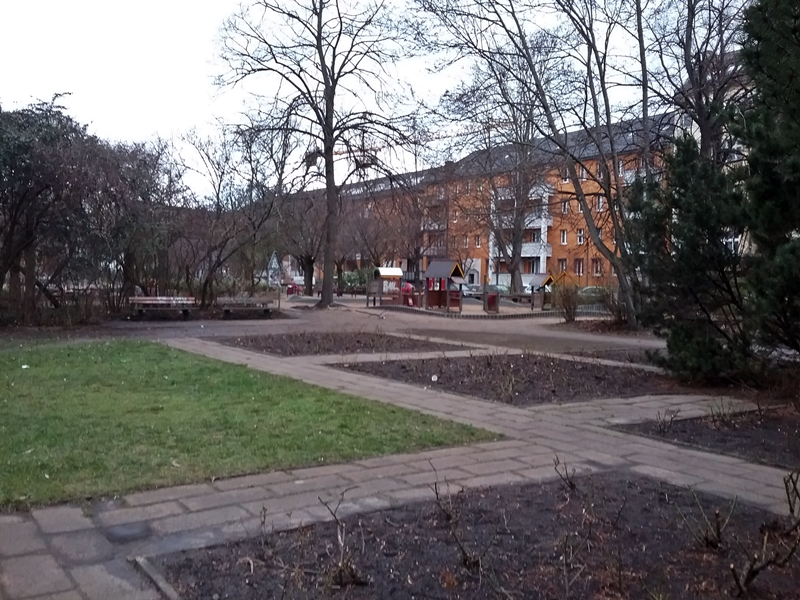 ملف:Heinz-Knoblauch-Platz (2).jpg