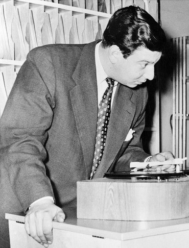 ملف:Herbert-Katz (cropped).jpg