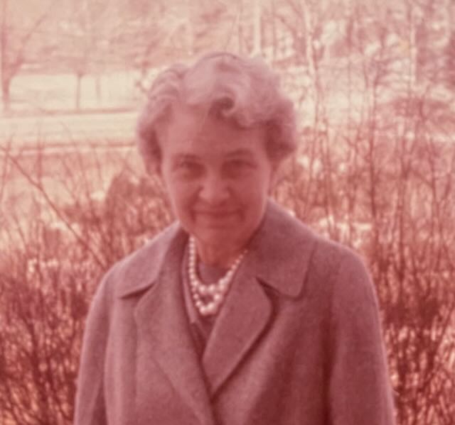 ملف:Photo of the late Canadian scholar Mary Quayle Innis.jpeg