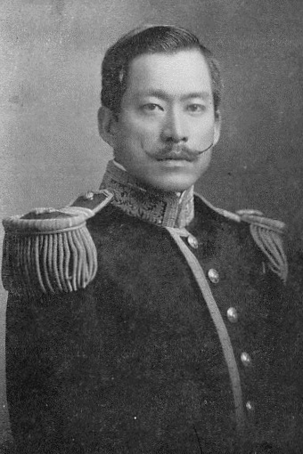 ملف:Tomoharu Iwakura 01.jpg