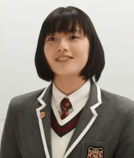 ملف:Sakura Gakuin Exclusive Interview with Japanese Station 9m1s.jpg