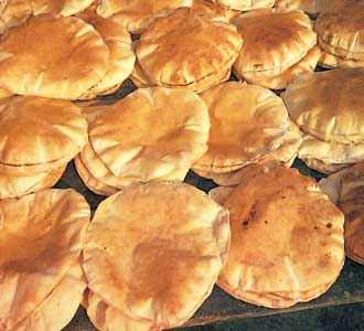 ملف:Breadpic1.jpg