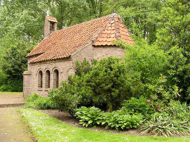 ملف:Hooidonk kapelletje 005.jpg