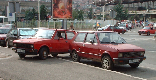 ملف:Yugo.jpg