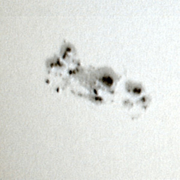 ملف:Sunspot-2004.jpeg