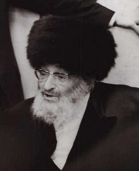 ملف:הרב יצחק הוטנר בפורים.jpg