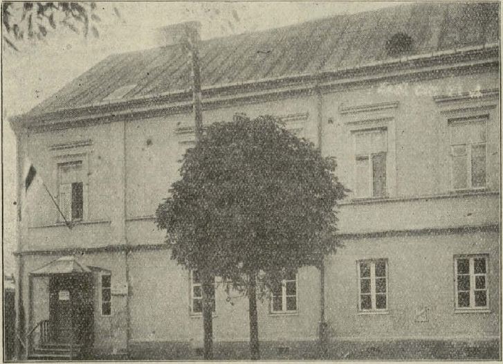 ملف:Будынак Міністэрства беларускіх спраў у Коўне.jpg