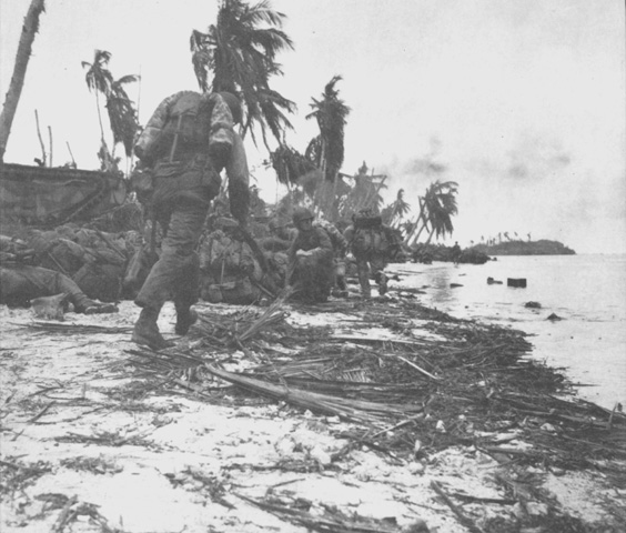 ملف:USMC-M-Guam-OFC.jpg