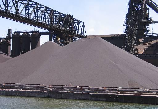 ملف:LightningVolt Iron Ore Pellets.jpg