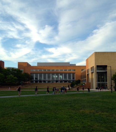 ملف:UMBC Commons and Quad.jpg