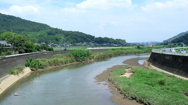 ملف:Iseri-river empty into Tsuboi-river from kami-takahashi 1.jpg