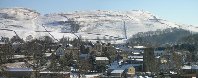 ملف:Giggleswick Village in snow.jpg