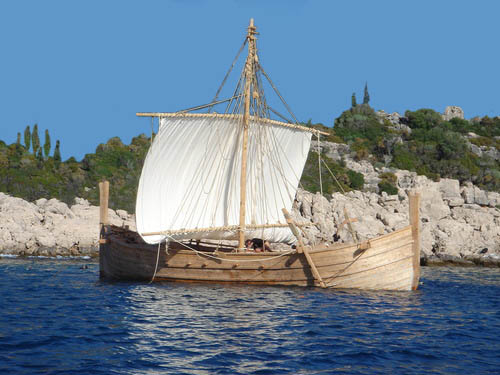 ملف:Megiste-Bronze.jpg