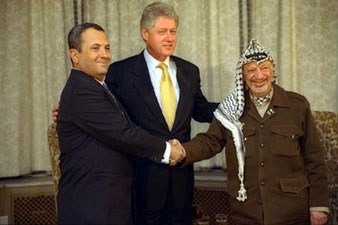 ملف:Arafat&Clinton&Barak.jpg