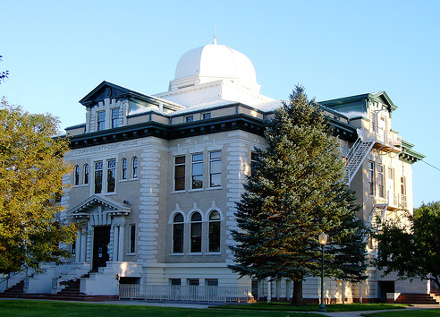 ملف:LoganCountyCourthouse.jpg