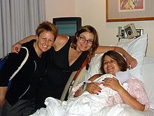 ملف:Midwives with Amy and Austin.jpg