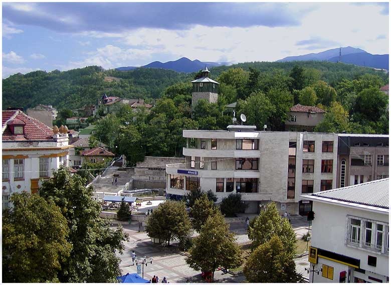 ملف:Центъра на Дупница.jpg