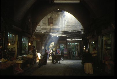 ملف:Souq2-YT.jpg