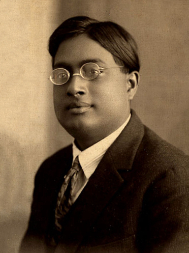 ملف:SatyenBose1925.jpg
