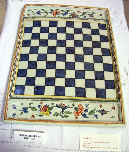 ملف:Damier 1765.jpg