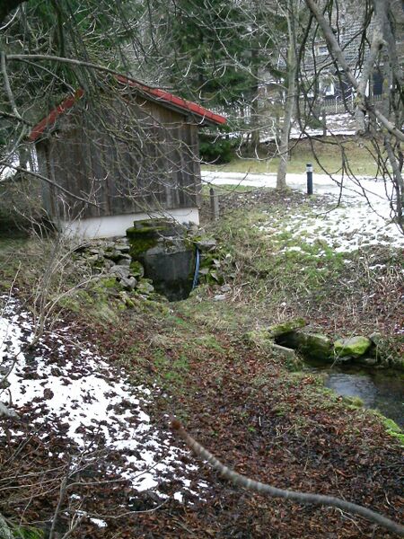 ملف:Eggeröder Brunnen.JPG