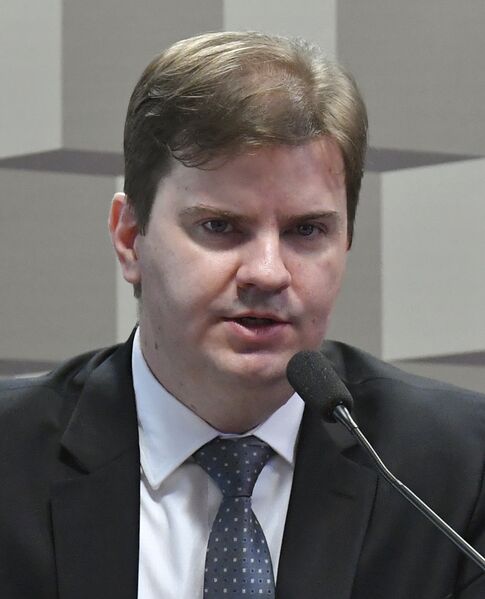 ملف:Gustavo Canuto (cropped).jpg