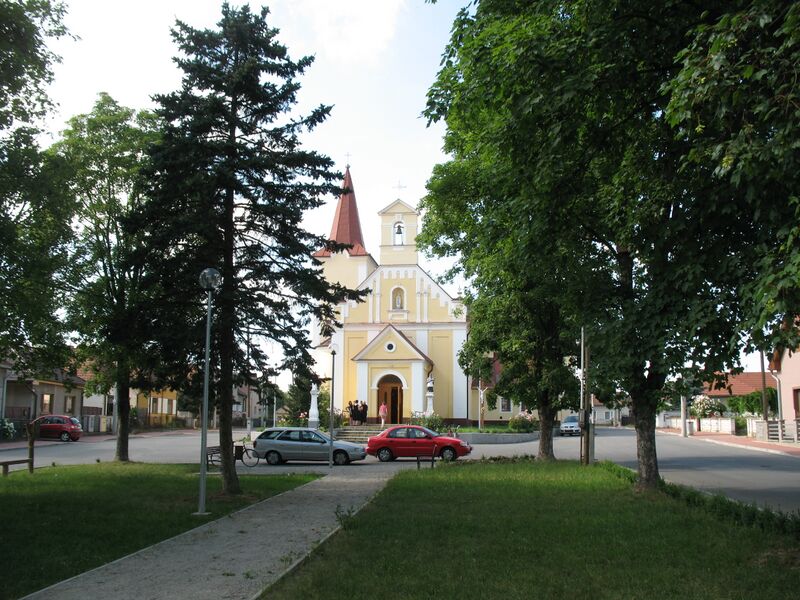ملف:Ribény templom 1.JPG