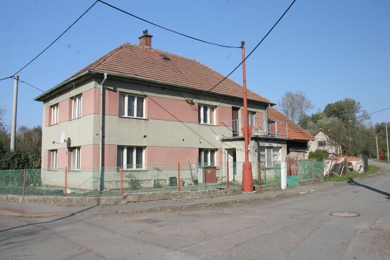 ملف:Rzy čp. 11.JPG