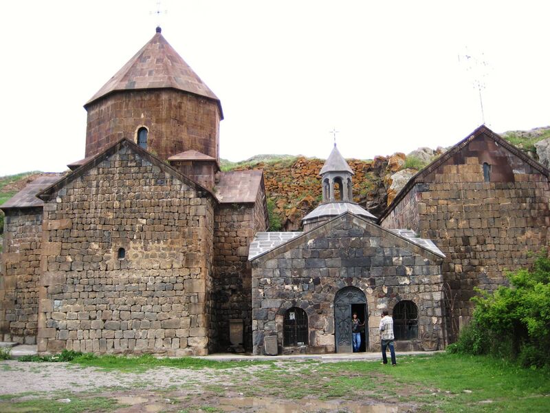 ملف:Vanevan Monastery Front.JPG