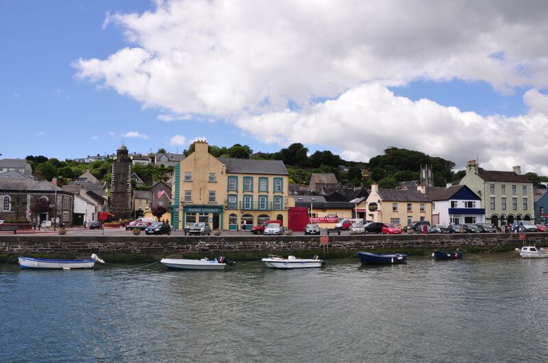 ملف:Youghal town harbour.jpg