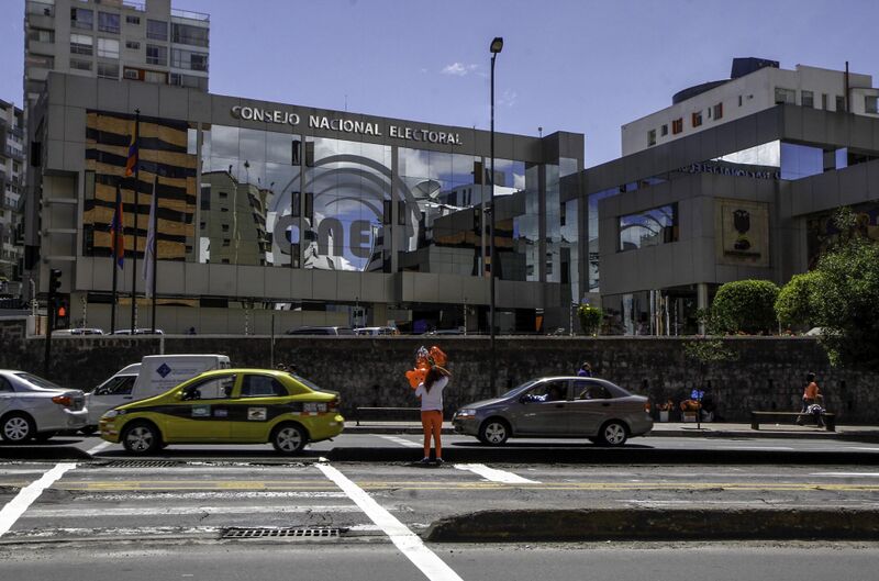 ملف:CONSEJO NACIONAL ELECTORAL (16332444658).jpg