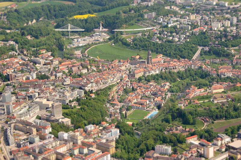 ملف:Fribourg vue aérienne globale.JPG
