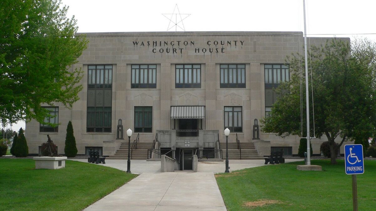 ملفWashington County, Kansas courthouse from W 2.JPG المعرفة