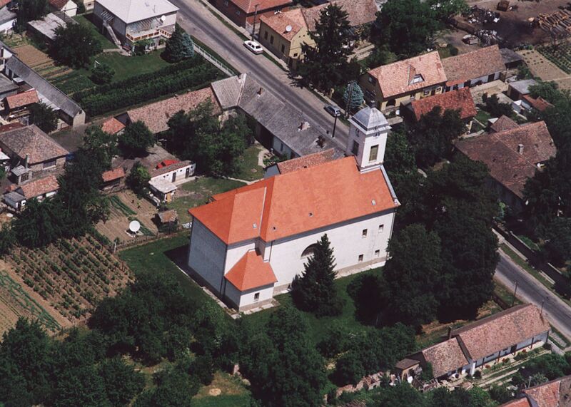 ملف:Hosszúhetény - Temple.jpg