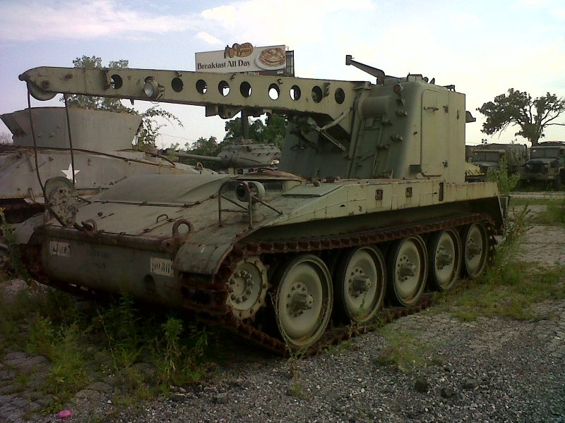 ملف:M578 Light Recovery Vehicle.jpg